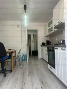 Apartament 2 camere decomandat - zona Racadau - foto 6