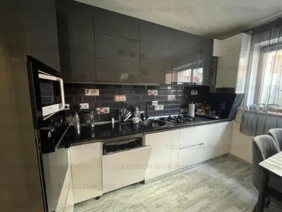 Apartament 3 camere, decomandat  - zona Tractorul - foto 6