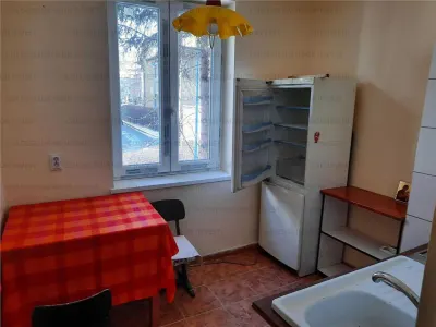 Apartament cu 2 camere - zona Tractorul - foto 3