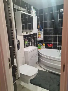 Apartament cu 4 camere, decomandat - zona Noua - foto 12