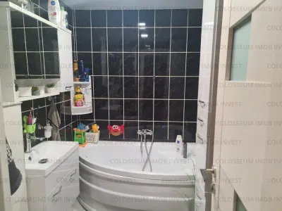 Apartament cu 4 camere, decomandat - zona Noua - foto 13