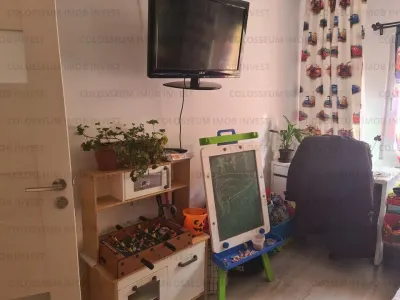 Apartament cu 4 camere, decomandat - zona Noua - foto 7