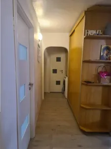 Apartament cu 4 camere, decomandat - zona Noua - foto 8