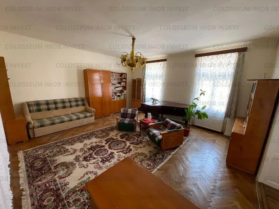 Apartament cu 4 camere - zona Centrul Istoric - foto 2