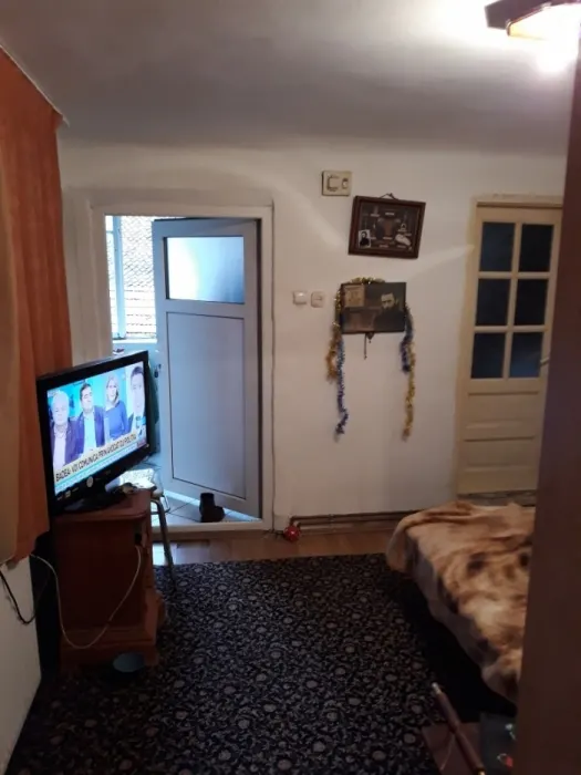 Apartament cu 3 camere - Centrul Istoric - foto 6