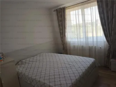 Apartament 3 camere, 2 bai-Urban Coresi - foto 2