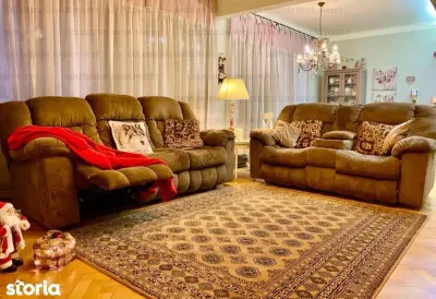 Apartament 3 camere, semidecomandat -Centrul Istoric - Brasov