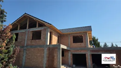 Casa Moderna in Noul Ansamblu Phoenix Sangeorgiu de Mures - foto 4