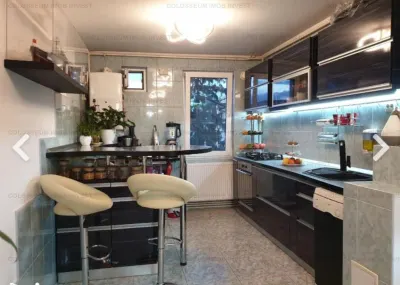 Apartament 4 camere - zona Tractorul - foto 2