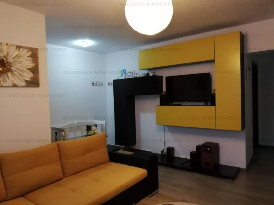 Apartament 3 camere, decomandat  - zona Sanpetru - foto 1