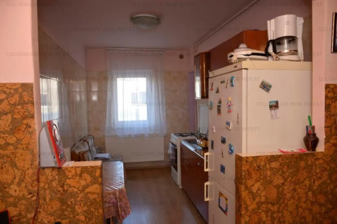 Apartament 4 camere - zona Tractorul - foto 5