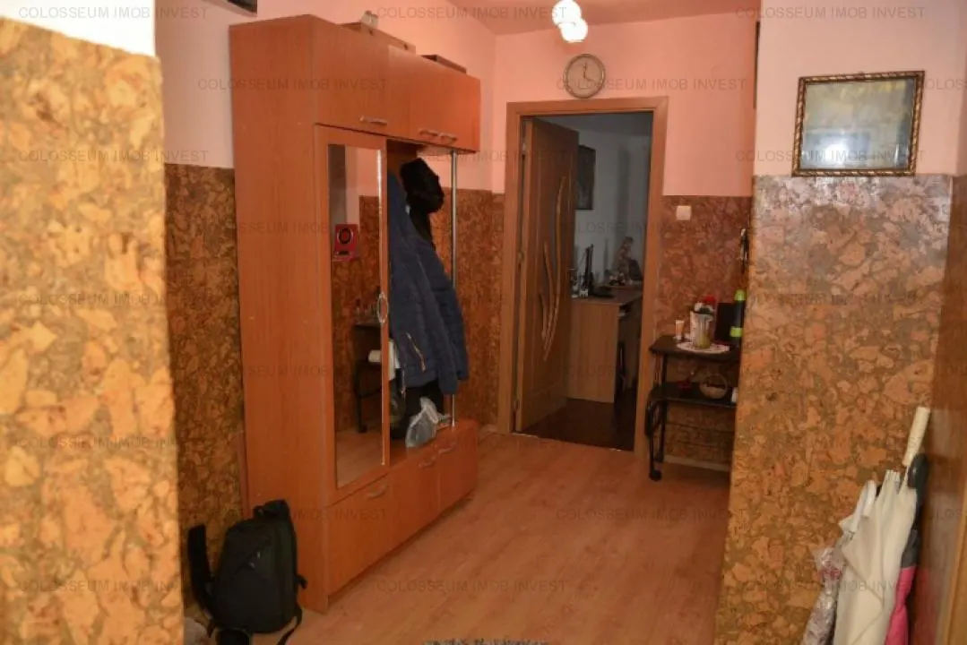 Apartament 4 camere - zona Tractorul - foto 6