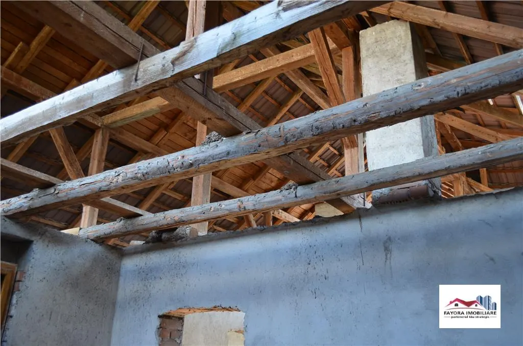 Casa/Spatiu Comercial sau pentru Birouri de Vanzare Zona Tarnaveni - foto 11