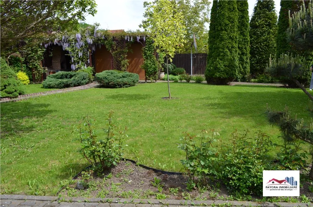Casa Superba de Vanzare Mobilata Lux in Sangeorgiu de Mures - foto 11
