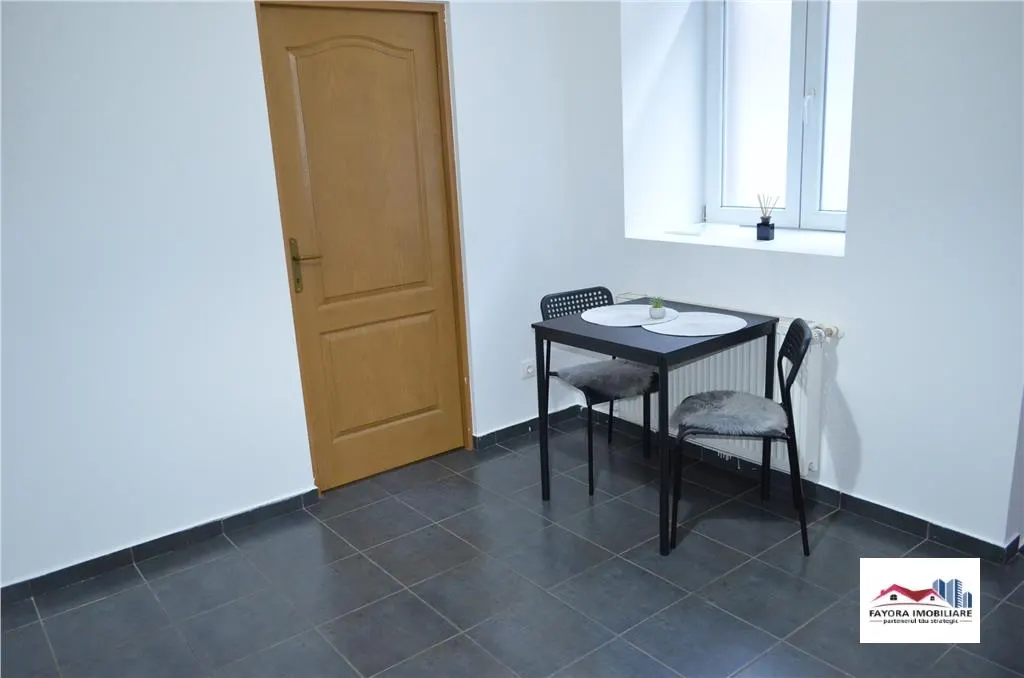 Apartament 1 Camera si Parcare Privata Inclusa de Inchiriat Zona Ultracentrala - foto 5