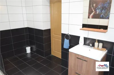 Apartament 1 Camera si Parcare Privata Inclusa de Inchiriat Zona Ultracentrala - foto 7