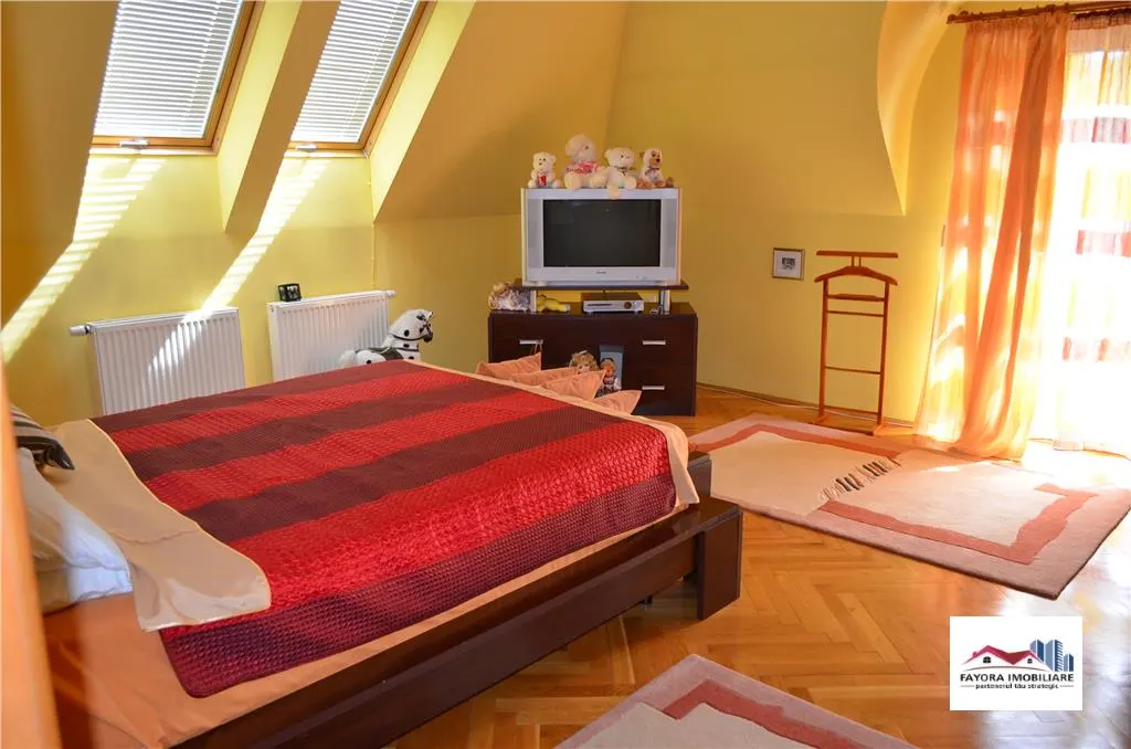 Casa Superba de Inchiriat Mobilata Lux in Sangeorgiu de Mures - foto 5