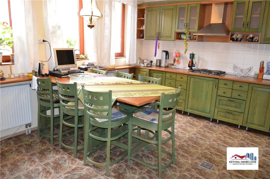 Casa Superba de Inchiriat Mobilata Lux in Sangeorgiu de Mures - foto 7