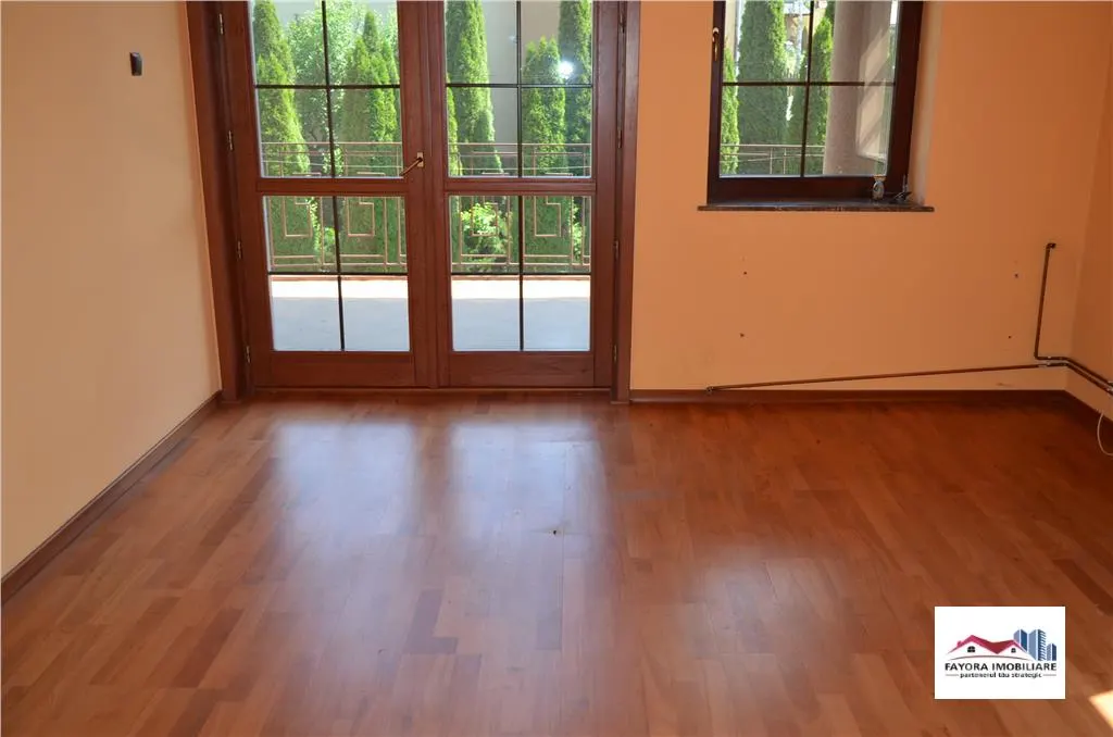 Oportunitate! Casa de Vanzare Zona Semicentrala - foto 5