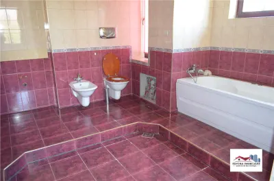 Oportunitate! Casa de Vanzare Zona Semicentrala - foto 7