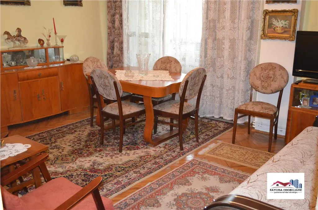 Apartament cu 1 Camera de Vanzare Zona Centrala - foto 1