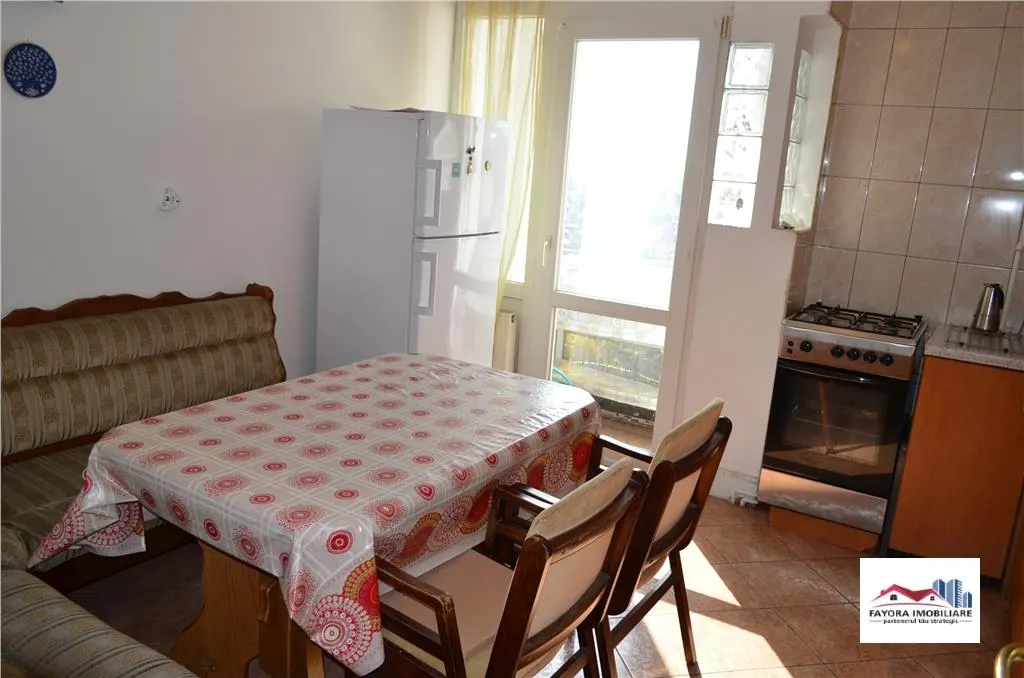 Apartament cu 4 Camere de Inchiriat in Zona Ultracentrala - foto 8