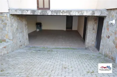 Casa de Vanzare Ideala pentru Investitie in Zona Semicentrala - foto 11