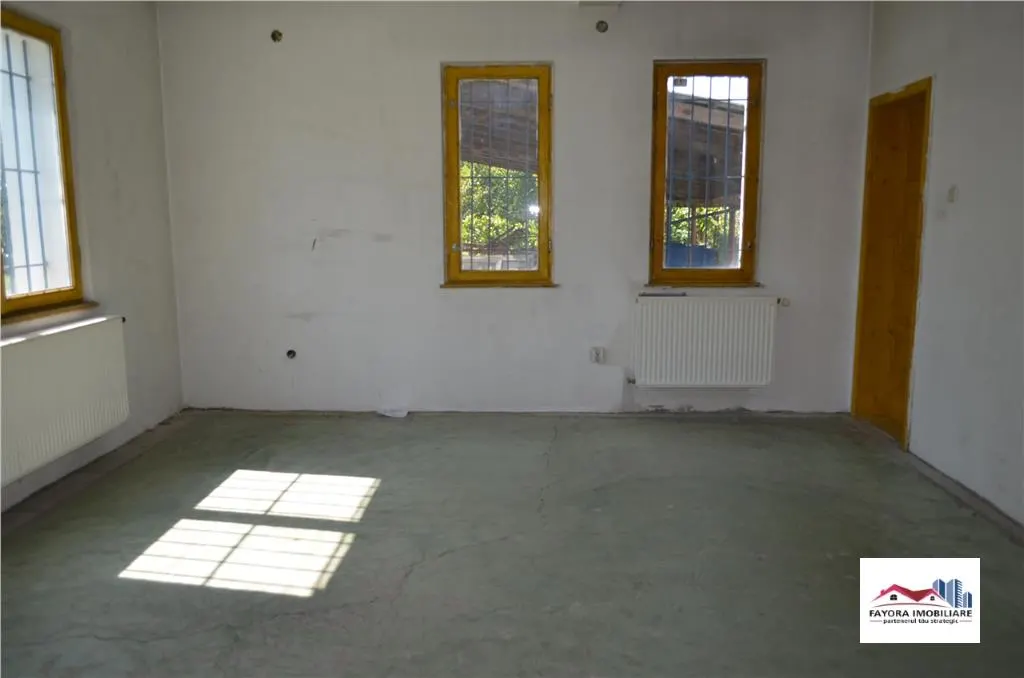 Teren cu Spatiu Comercial si Birouri de Vanzare in Zona Mureseni - foto 5