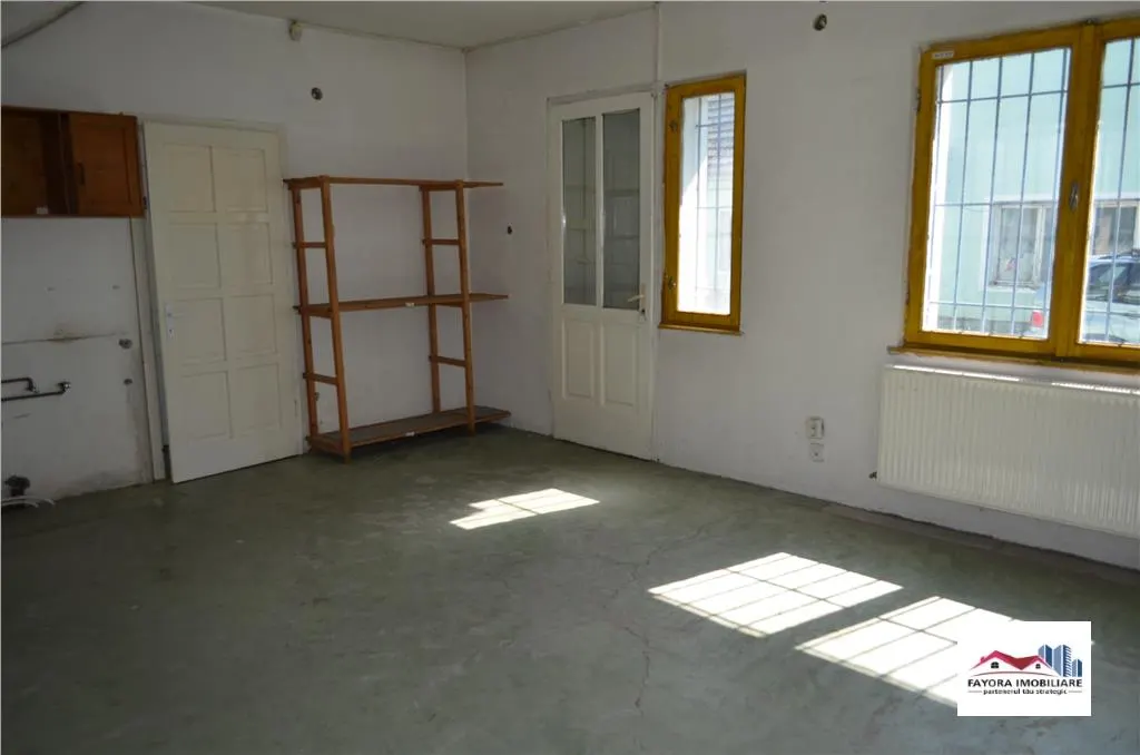Teren cu Spatiu Comercial si Birouri de Vanzare in Zona Mureseni - foto 6