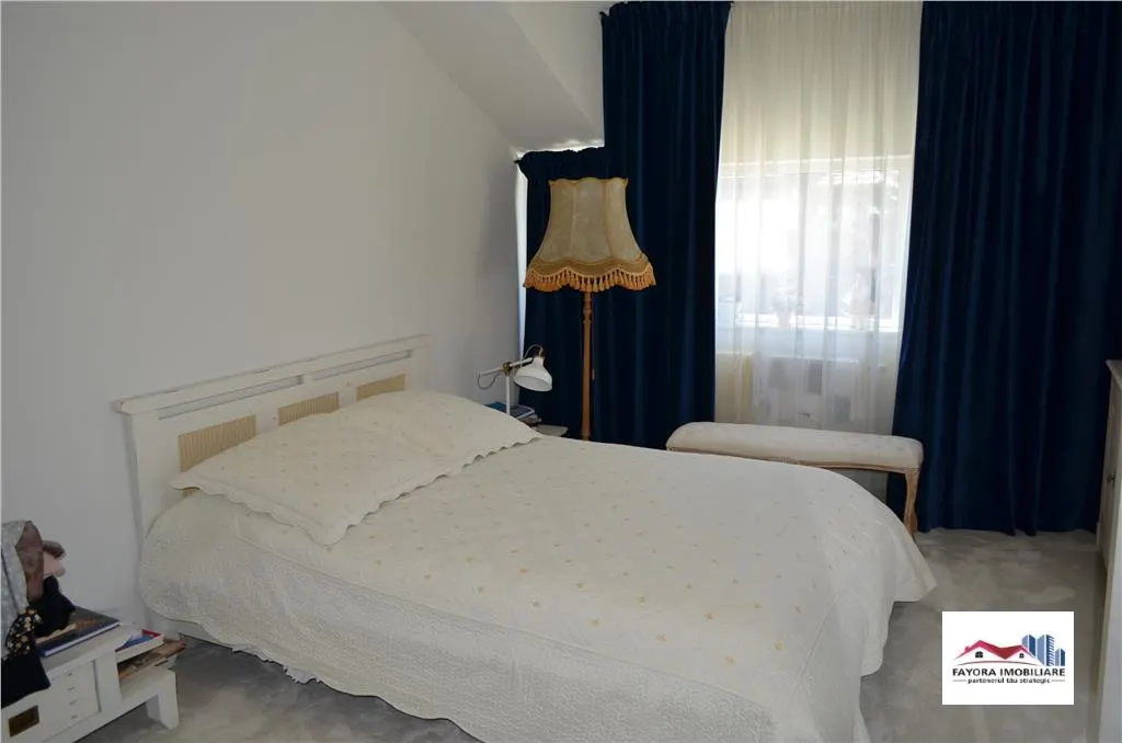Apartament Nou 3 Camere si Parcare de Vanzare in Zona Centrala - foto 4