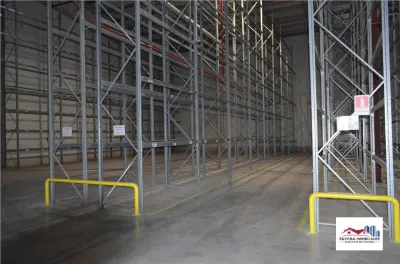 Hala pentru Depozit Logistic de Inchiriat in Suprafata de 1700 mp - foto 2