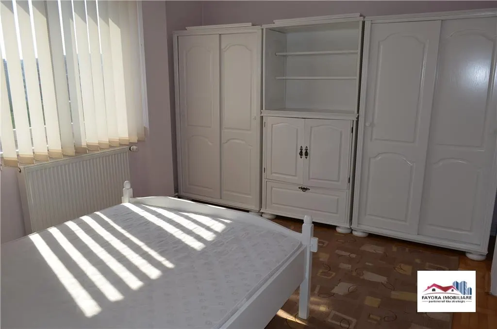 Apartament cu 3 Camere de Inchiriat in Zona Semicentrala - foto 1