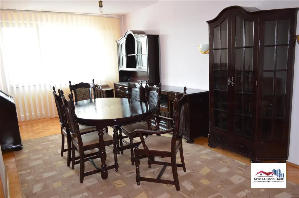 Apartament cu 3 Camere de Inchiriat in Zona Semicentrala - foto 4