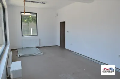 Spatiu Comercial de Inchiriat in Santana de Mures - Santana de Mures