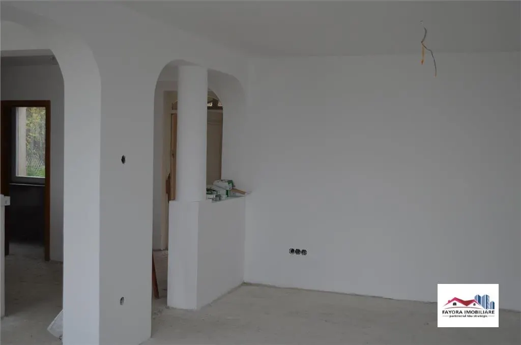Casa de Vanzare in  Sancraiu de Mures - foto 2