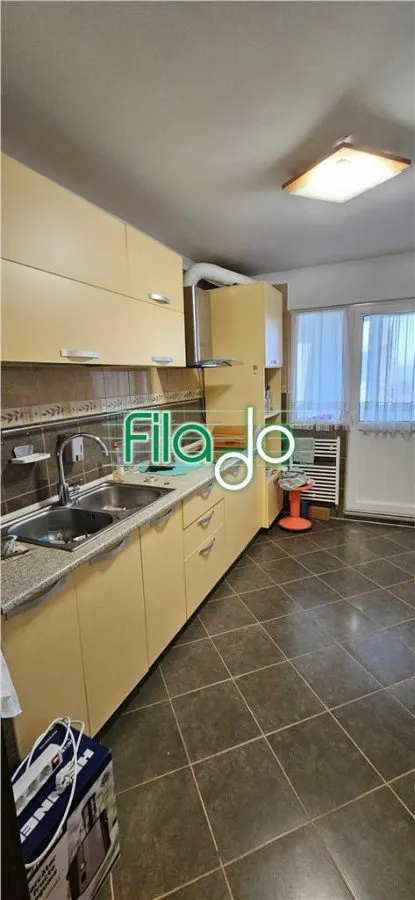 Apartament 4 camere transformate in 3, Basarabia - foto 3