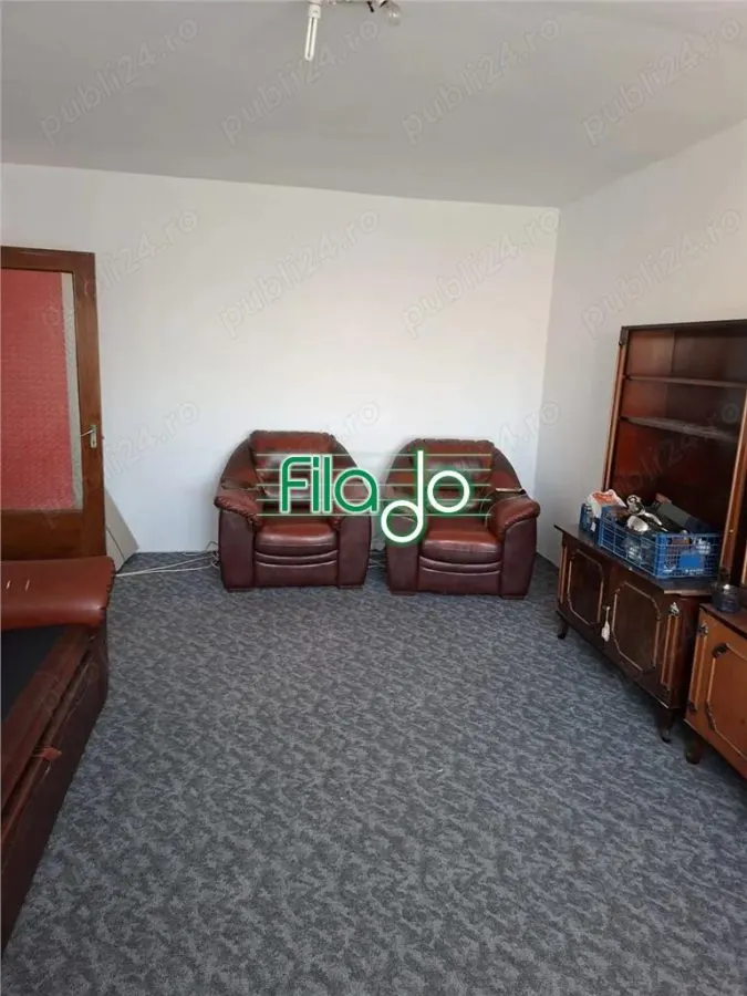 Apartament 4 camere Rond Baba Novac - foto 2