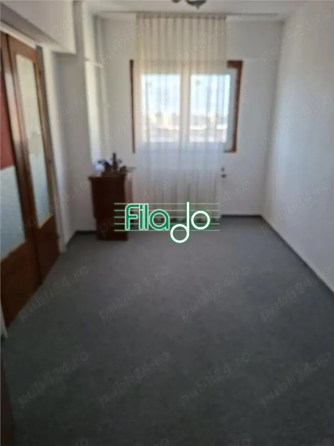 Apartament 4 camere Rond Baba Novac - foto 3
