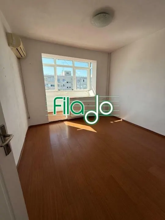 Apartament 3 camere Metrou 1 Decembrie 1918 - foto 1