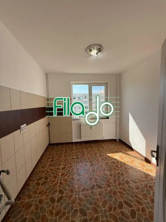 Apartament 3 camere Metrou 1 Decembrie 1918 - foto 4