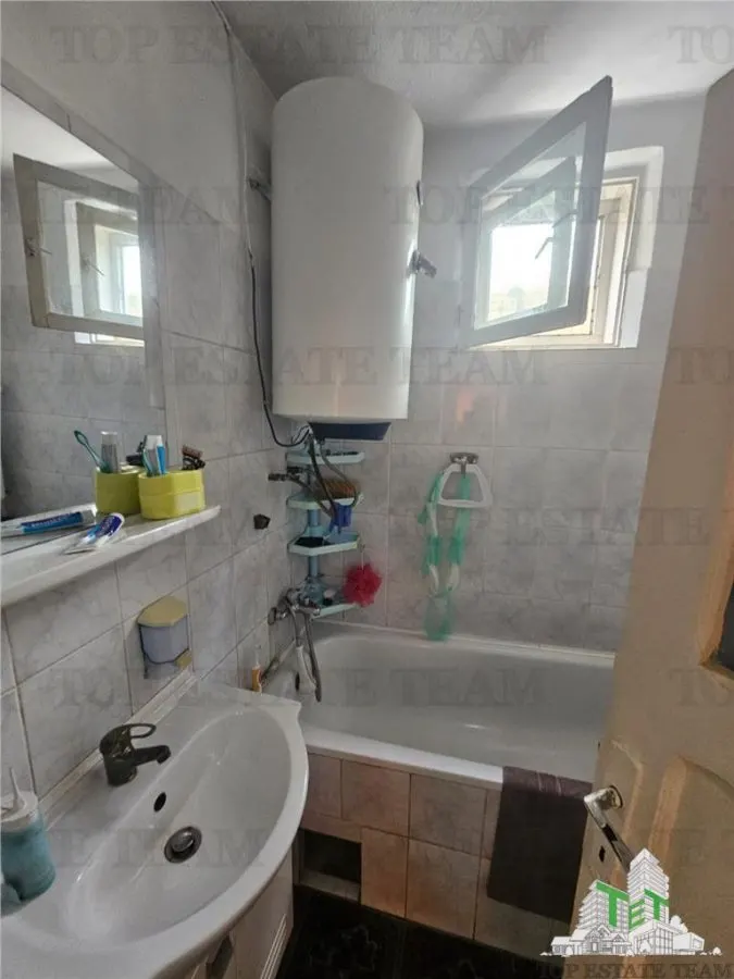 Casa la curte cu garaj dublu langa Padurea Rosu - foto 7