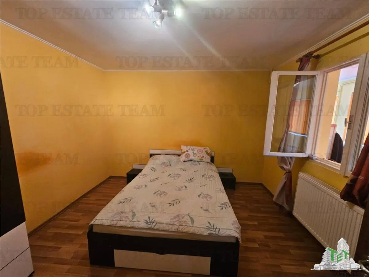 Casa la curte cu garaj dublu langa Padurea Rosu - foto 9
