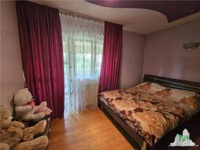Vila spatioasa living 65mp 300metri utili in Bragadiru - foto 12