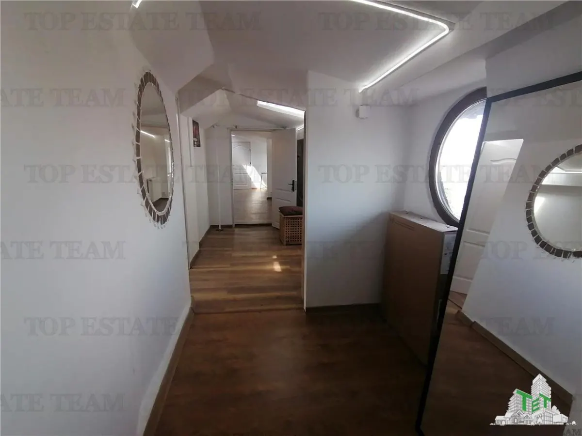 Apartament mansardabil de vanzare - foto 6