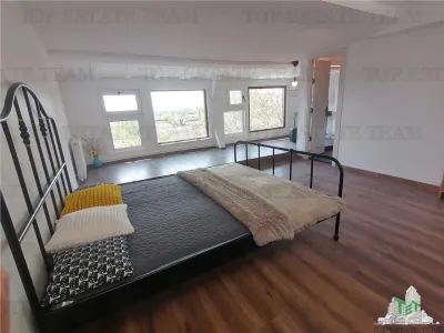 Apartament mansardabil de vanzare - foto 9