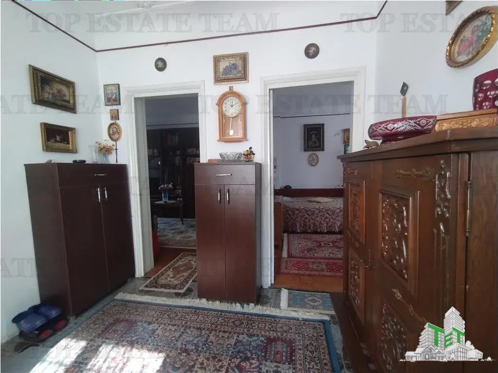 Casa individuala cu garaj si curte libera 300 mp, zona excelenta Brancoveanu - foto 5