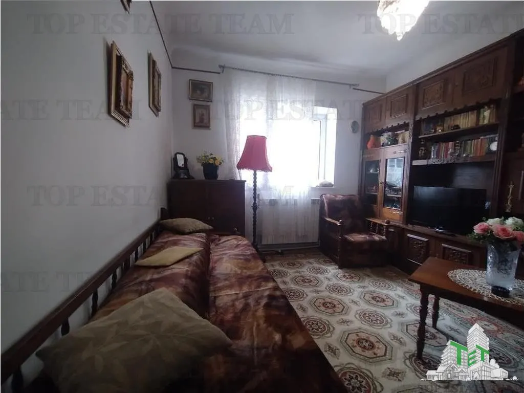 Casa individuala cu garaj si curte libera 300 mp, zona excelenta Brancoveanu - foto 6