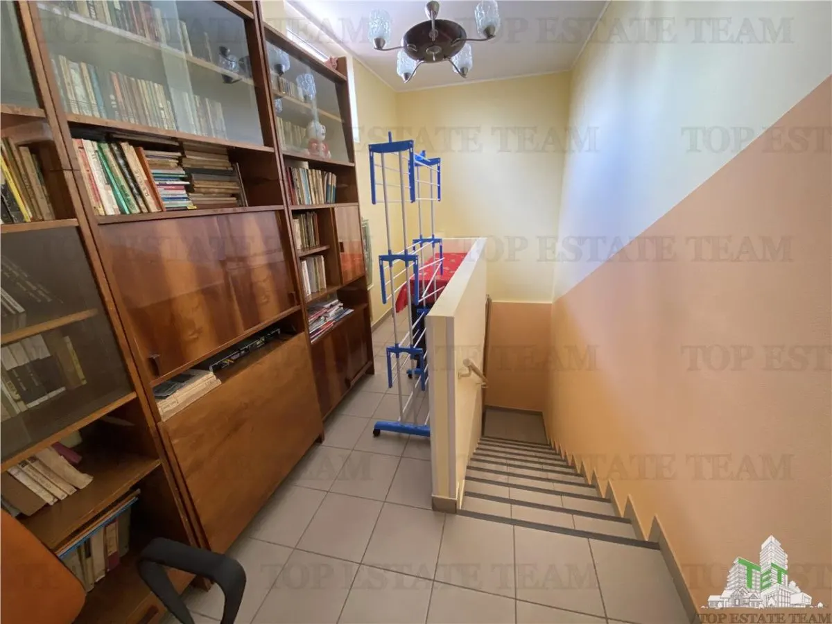 Casa de vanzare, teren 1000 mp. in Voluntari - foto 8
