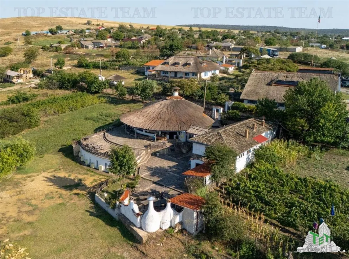 Resort Delta Dunarii | 21 camere | 18 unitati cazare | aproape de Marea Neagra - foto 1