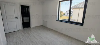 Vila 6 camere, incalzire in pardoseala, P+1+M, toate utilitatile, 180mp teren, Prelungirea Ghencea/Bragadiru - foto 23